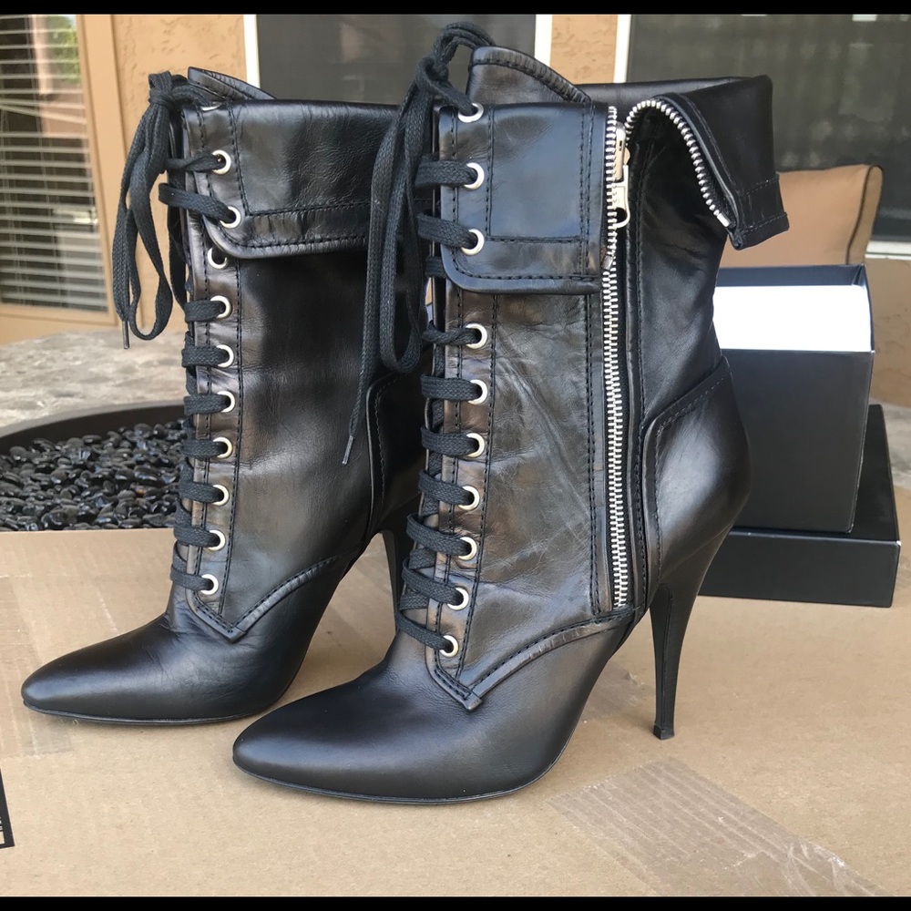 Balmain leather boots with laces and zipper 39.5